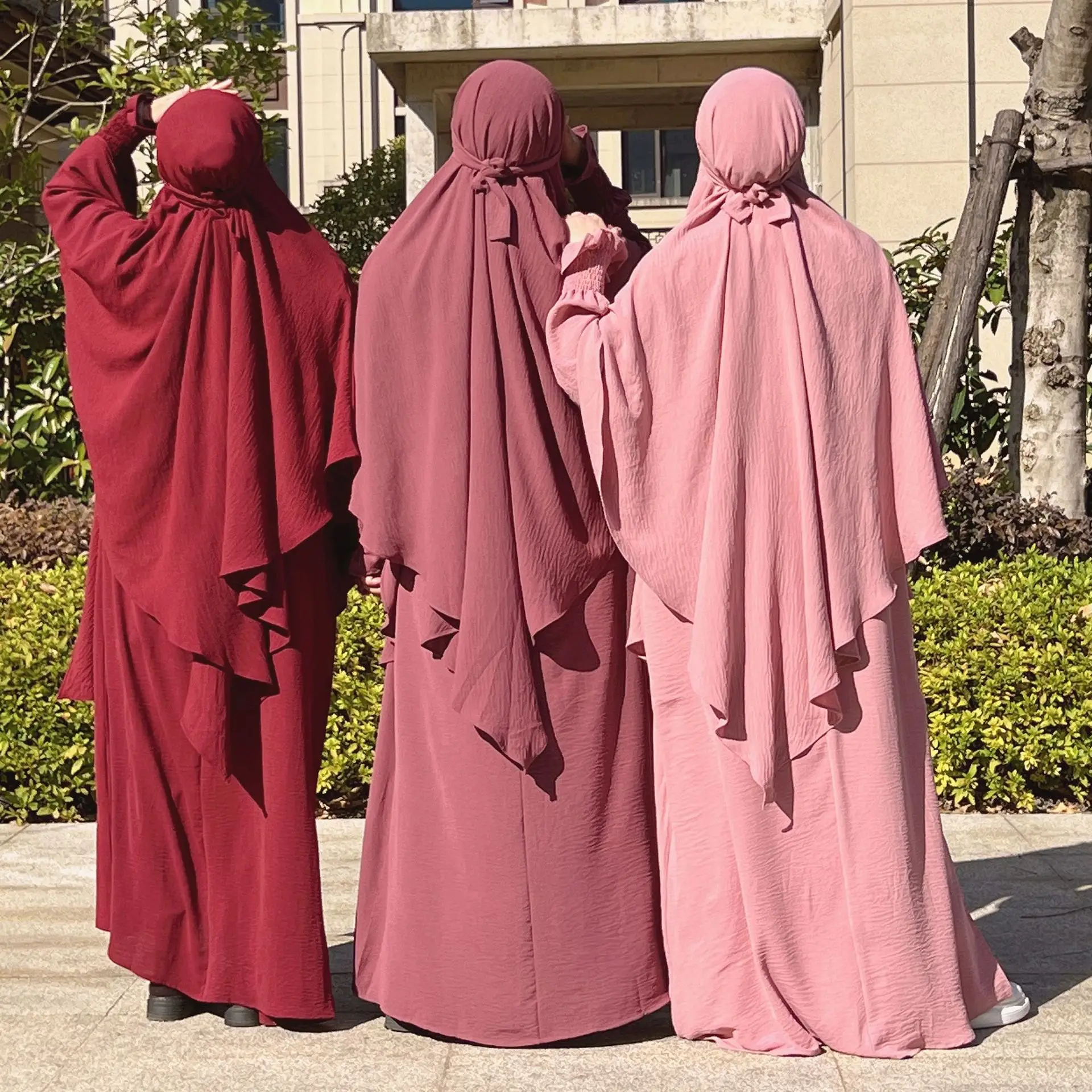 イスラム教徒の女性のためのヒジャーブ付きドレス,ラマダンの