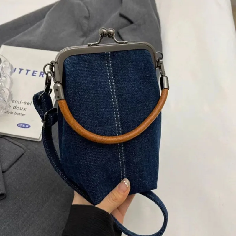 Denim Kiss Lock Mini Bag with Retro Metal Clasp, Trendy & Versatile for Daily Outings, Casual Looks with Classic Blue Texture