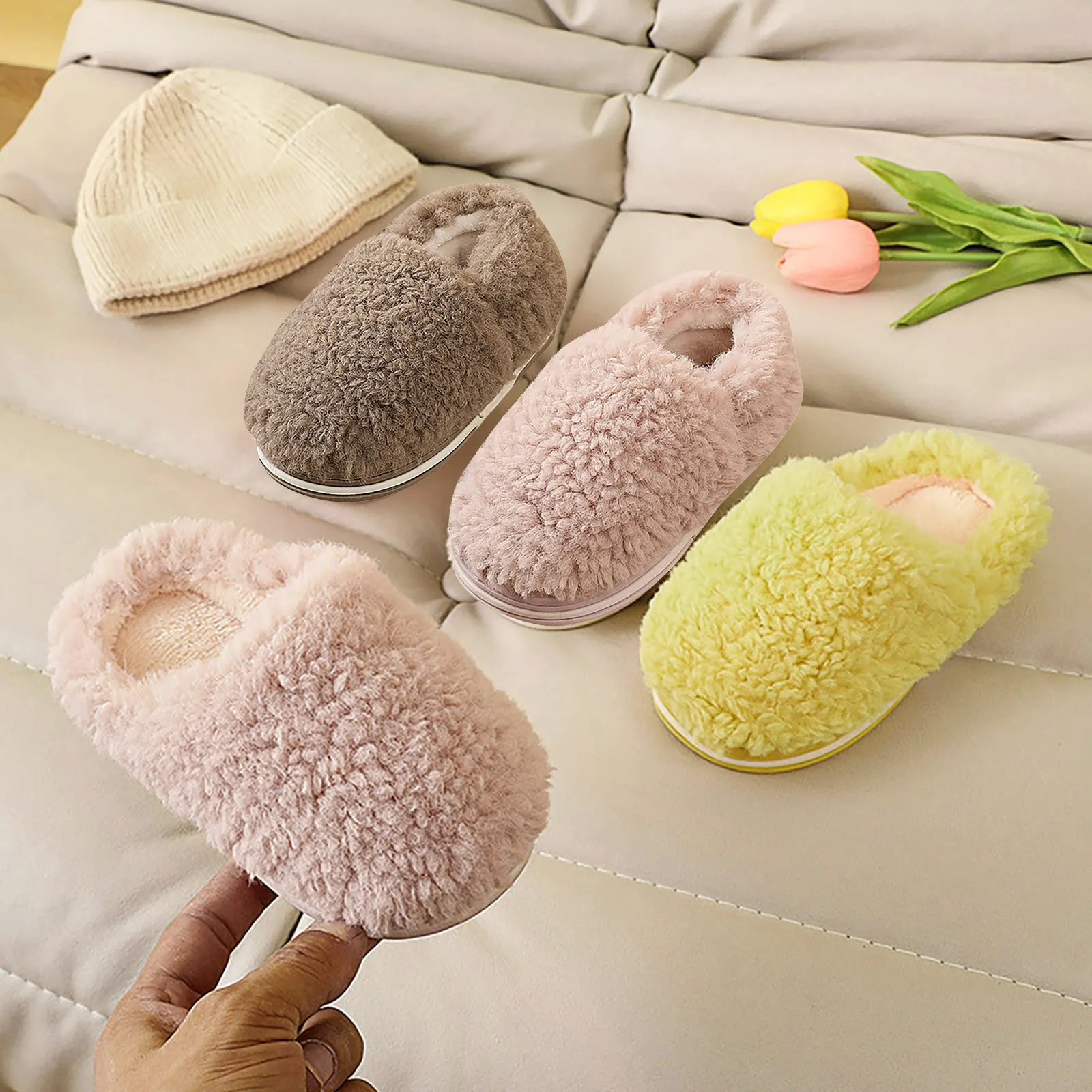 

Infant Newborn Baby Slippers Toddler Girls Boys Prewalker Trainers First Walker Fur Winter Warm Baby Anti-slip Cotton Crib Shoes