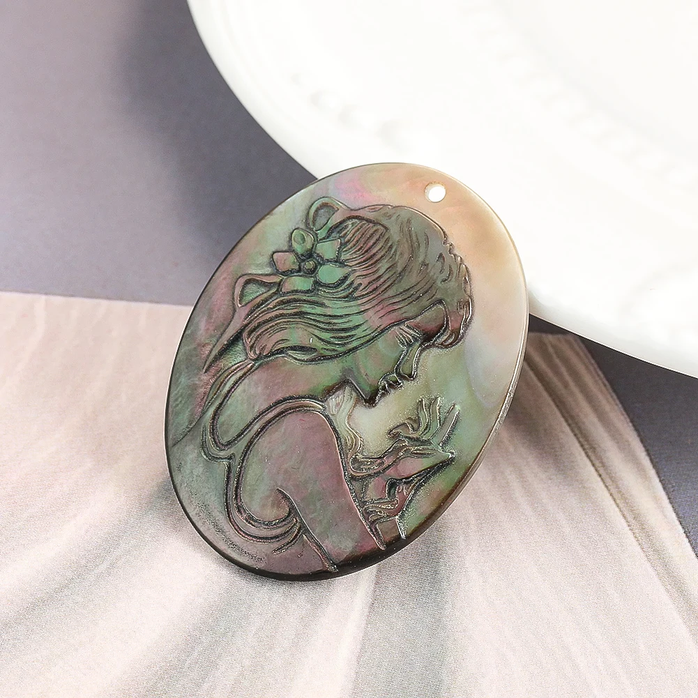 Natural Shell Ornaments Natural Shell Embossed Beauty Girl Pendant for DIY Jewelry