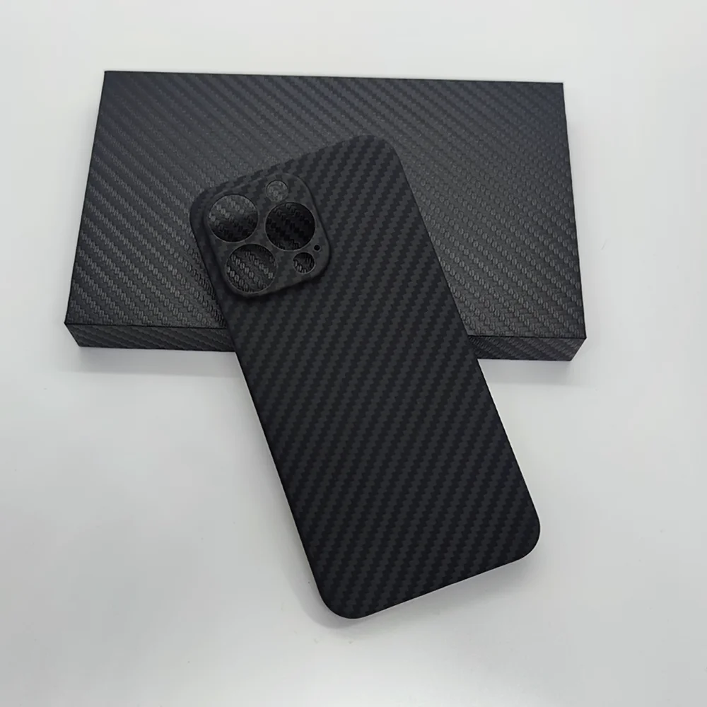 

Ультратонкий чехол из углеродного волокна для iPhone15 14 13 12 11 pro max