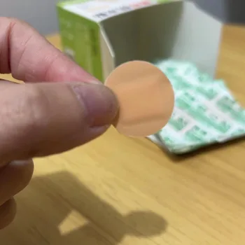 미니 라운드 밴드 보조 피부 색상 상처 드레싱 석고 패치, 통기성 방수 접착 붕대 테이프, 세트당 100 개