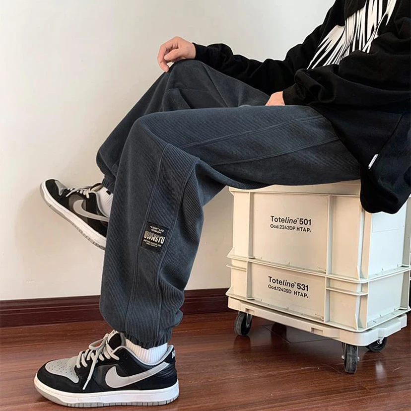 Dark gray [regular style]