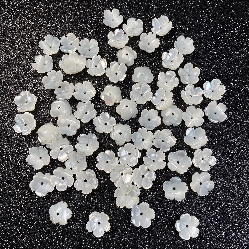 Рисунок 3 - Бусины из ракушек и цветов