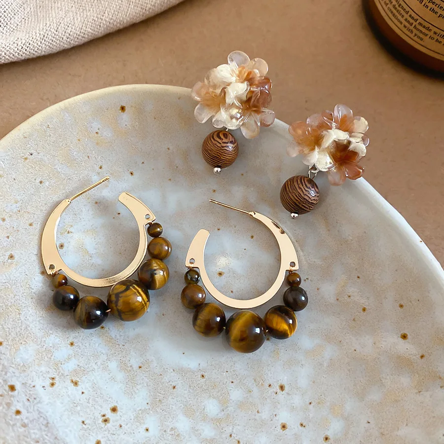 Brown Resin Tiger's Eye Stud Earrings - Detail View 5