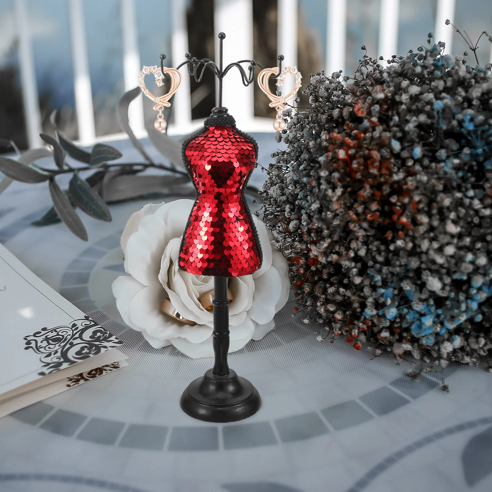 Рисунок 6 - Стеллаж для ювелирных изделий