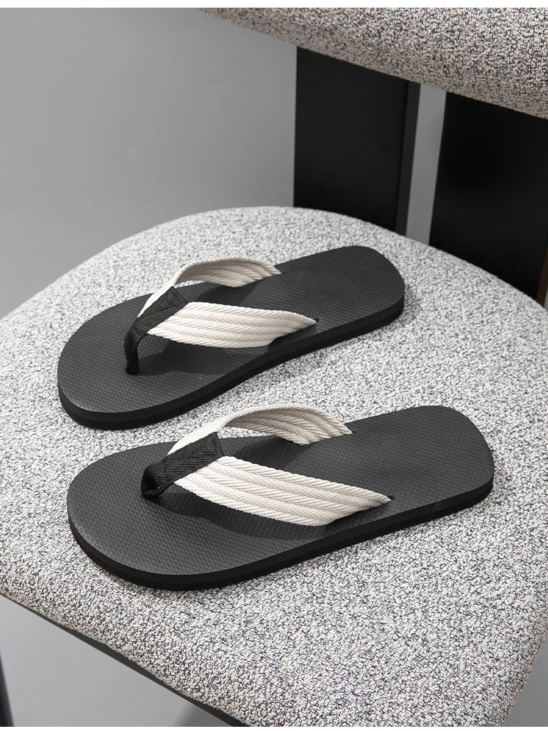Quick- Dry Hidden Middle Finger Slippers Figure with Legs Flip Flops Parody Middle Finger Beach Summer Comfort Non Slip Sandal