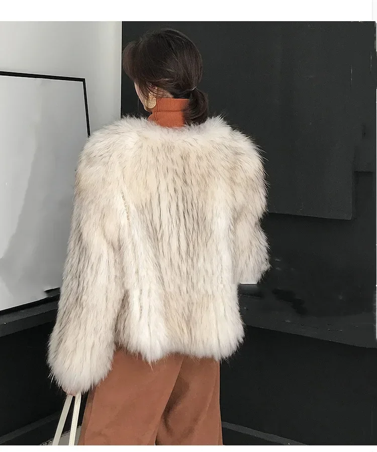 Рисунок 5 - Новинка, зимнее теплое меховое пальто