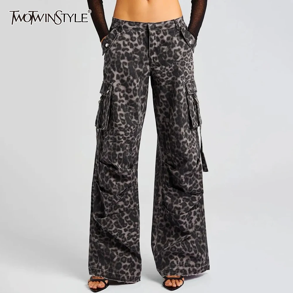 TWOTWINSTYLE Hit Color Leopard Trousers For Women High Waist Patchwork More Than A Pocket Streetwear Cargo Jeans Female Fashion