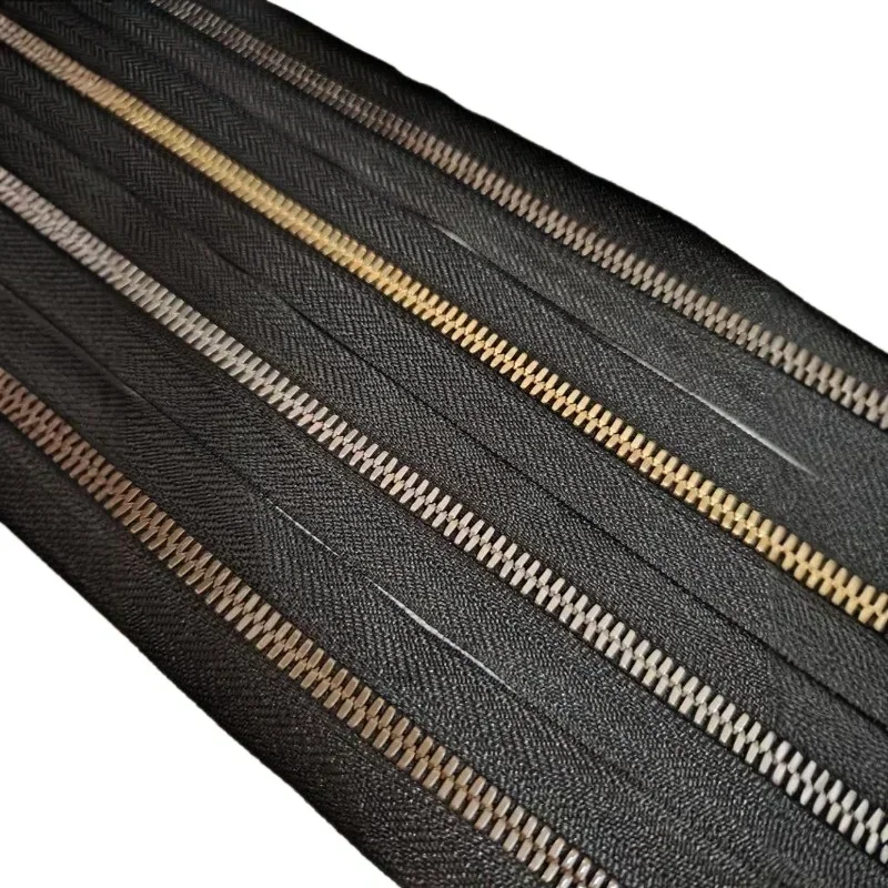 YKK Fermeture Éclair Fixe Laiton Antique 4 mm 20 cm - Koop hier goedkoop
