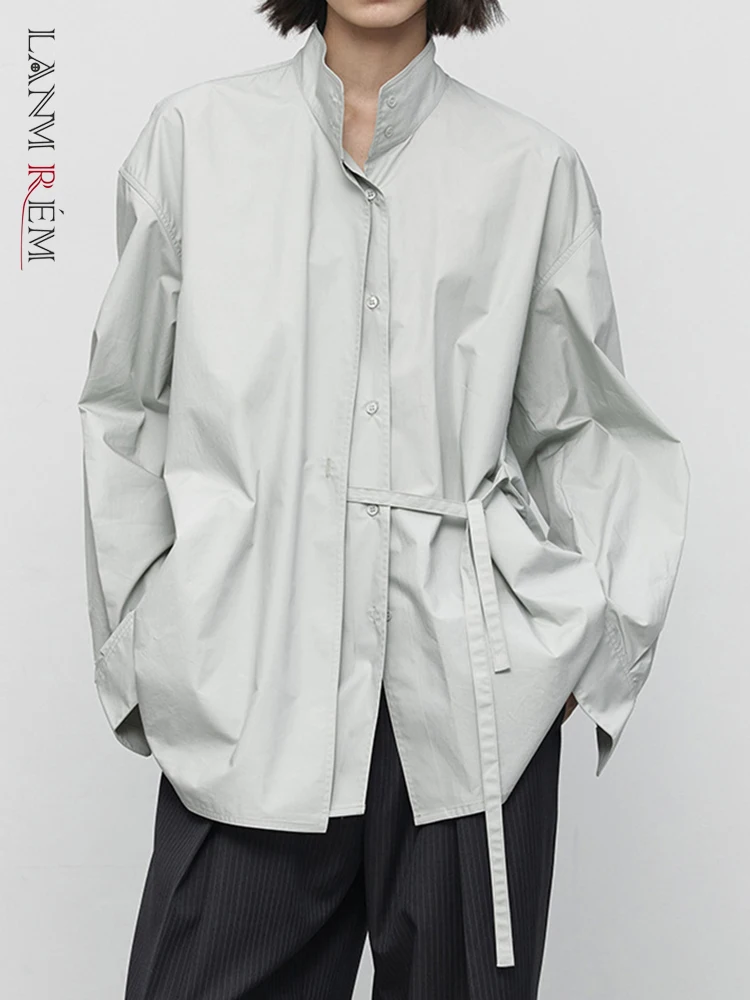 

[LANMREM] Fashion Lace-up Gathered Waist Shirts For Women Stand Neck Single Breasted Office Lady Blouses 2023 Autumn New 26D6328
