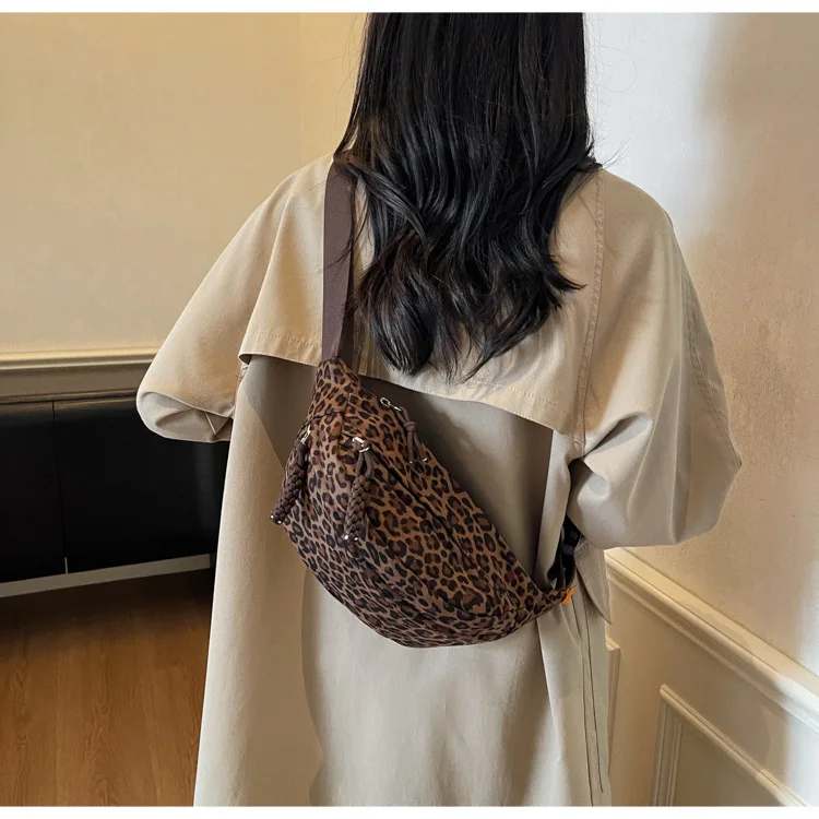 Women's Leopard Print Chest Bag, Autumn/Winter Fashion Crossbody Bag, Trendy Sporty Multifunctional Waist Bag Waist Packs bolsa
