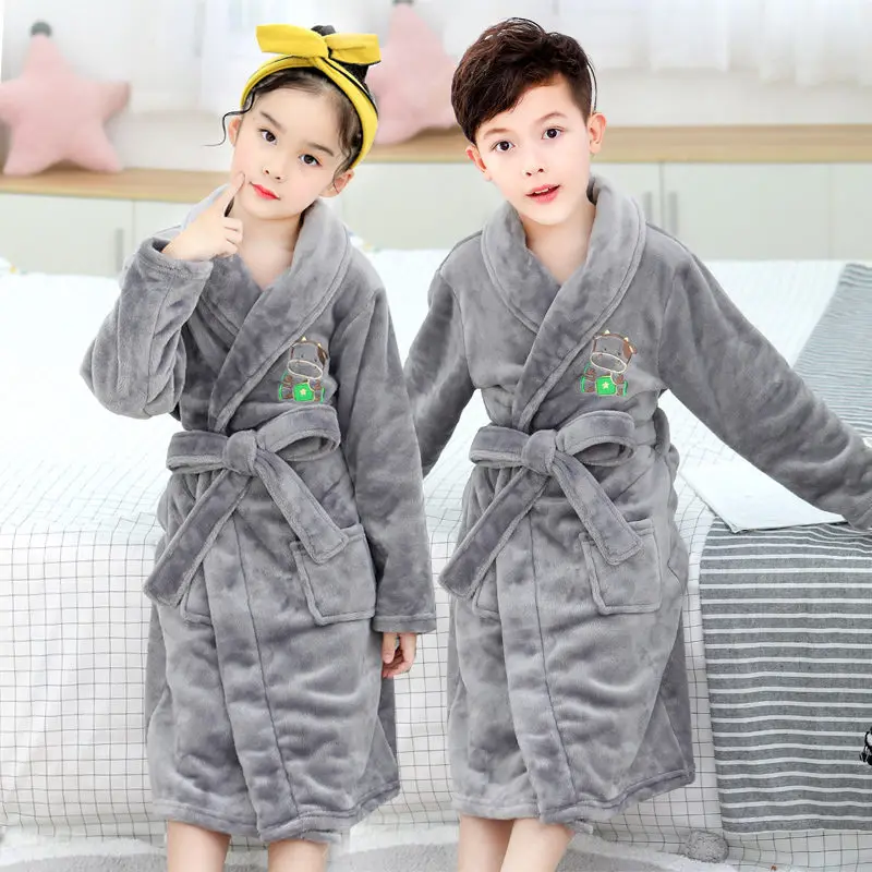 Fashionable Flannel Bathrobes for Children Girls Soft Teenage Boys Sleepwear Cartoon Bear Print Pajamas Coral Velvet Bathgrowns