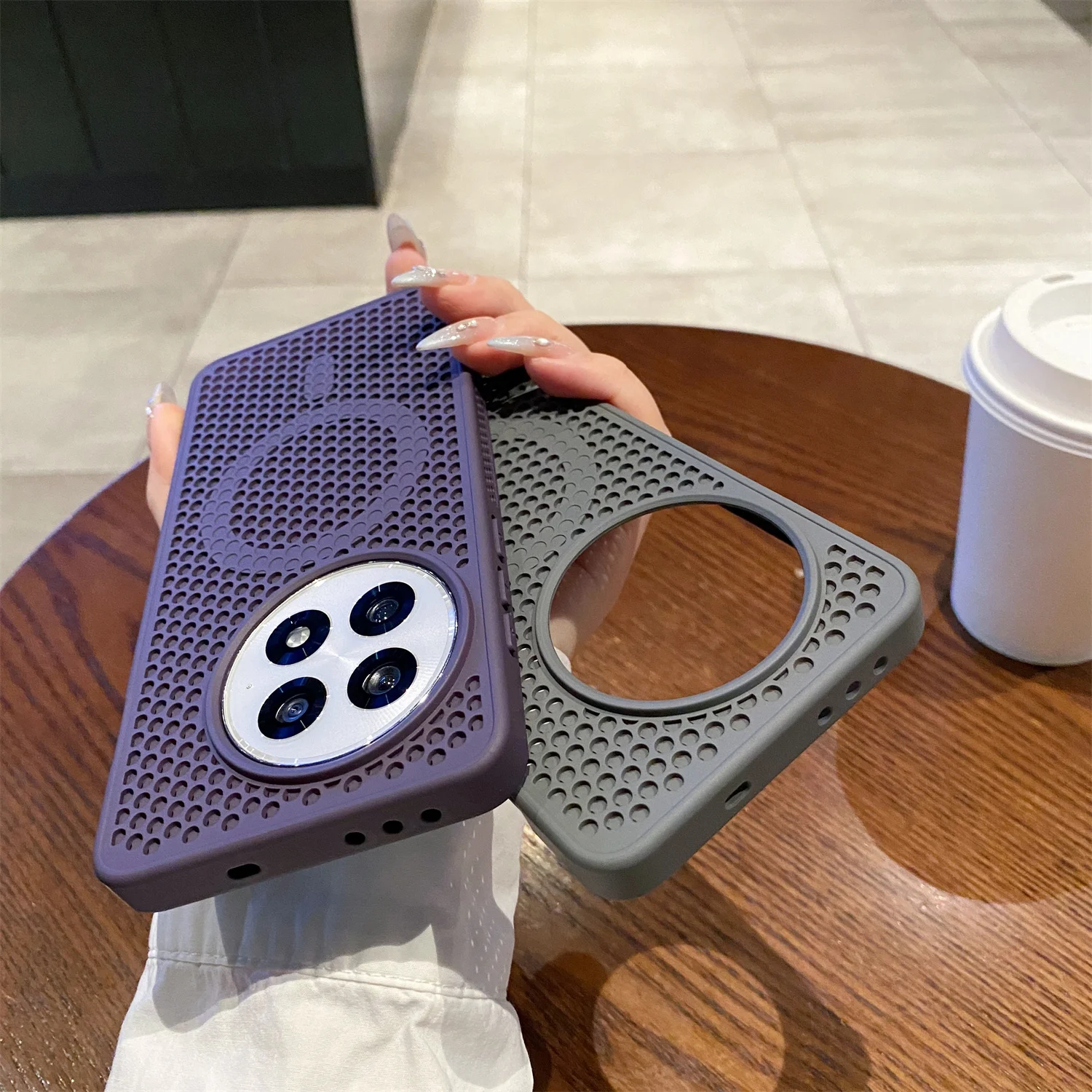 Breathable Cooling Magnetic Case with Heat Dissipation Mesh Cover and Wireless Charging Compatibility