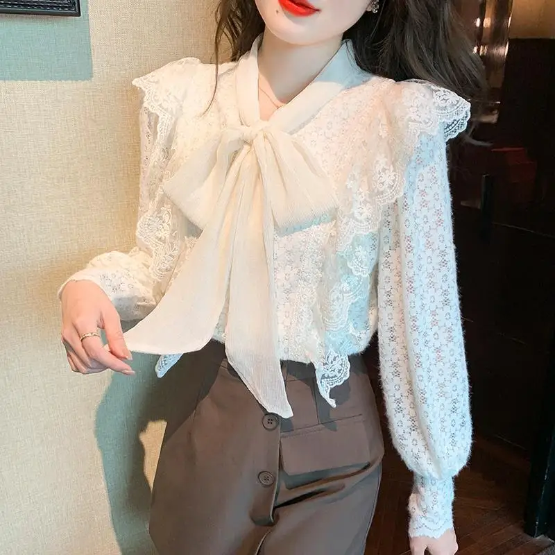 Office Lady Elegant Lace Hollow Out Shirt Effen Kleur Lente Herfst Lange Mouw Zoete Sjaal Kraag Boog Stijlvolle Ruches Blouse