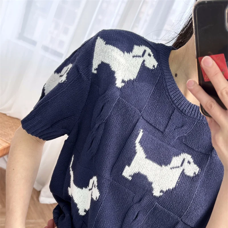 

"Cute Age Reducing" Bicolor Dog Jacquard Square Fried Dough Twists Knit Shirt Design Sense Round Neck Short Sleeve Top Women