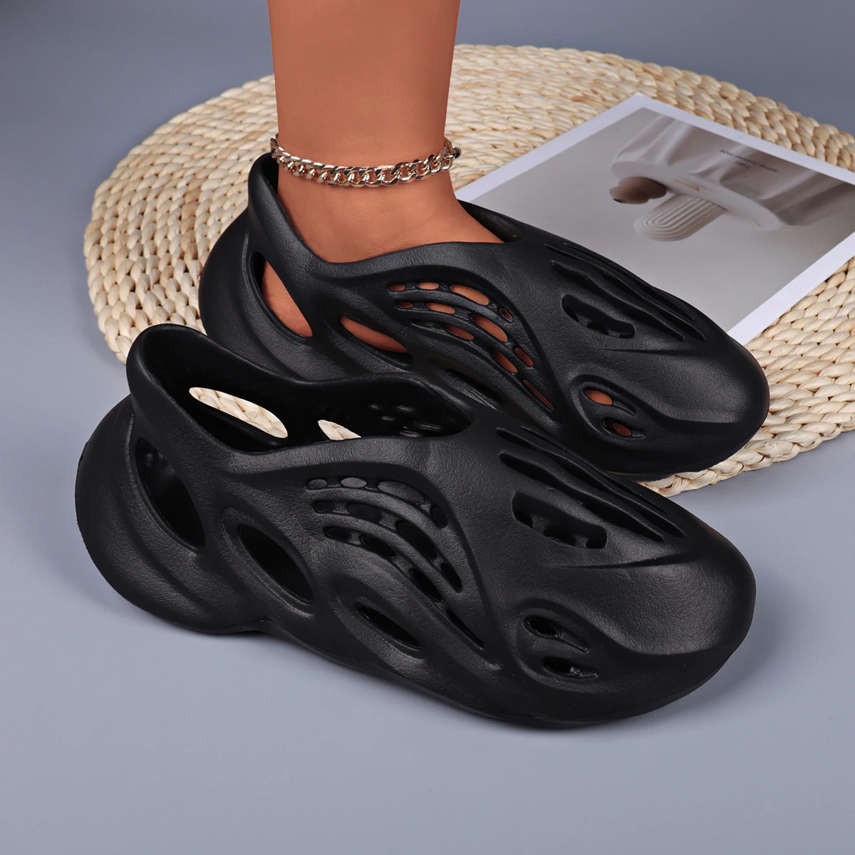 Women Clogs Summer Female Sandals Thick Bottom Home Slides Soft EVA Platform Garden Shoes Beach Sandals Home Slippers 1