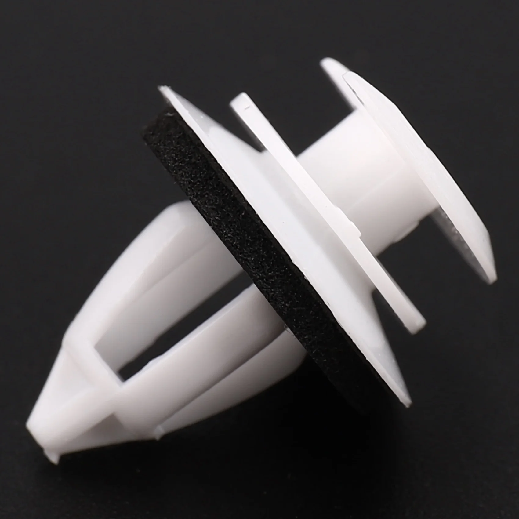 50Pcs Door Panel Clips With Seal Ring for BMW E34 E36 E38 E39 E46 X5 M3 M5 Z3 door panel clips