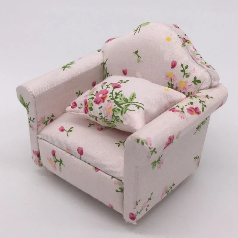 1/12 Mini Sofa Armchair Wooden Couch Toy Floral Sofa Throw Pillow House Furniture Role Play Accessory Kids Play Toy