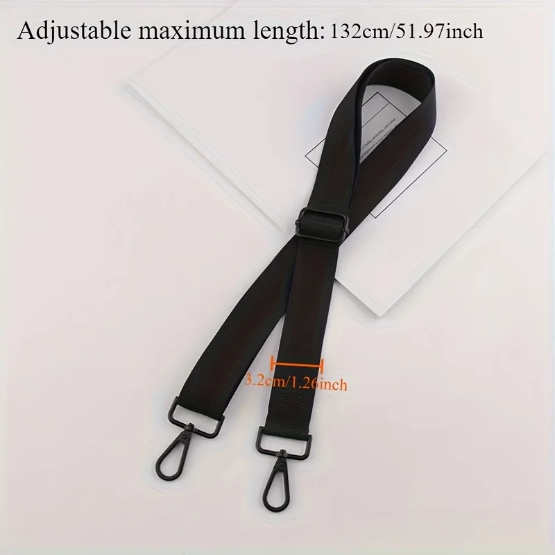 Utilisateur portant la sangle de cou réglable pour manette DJI RC, RC 2, RC Pro, mains libres.