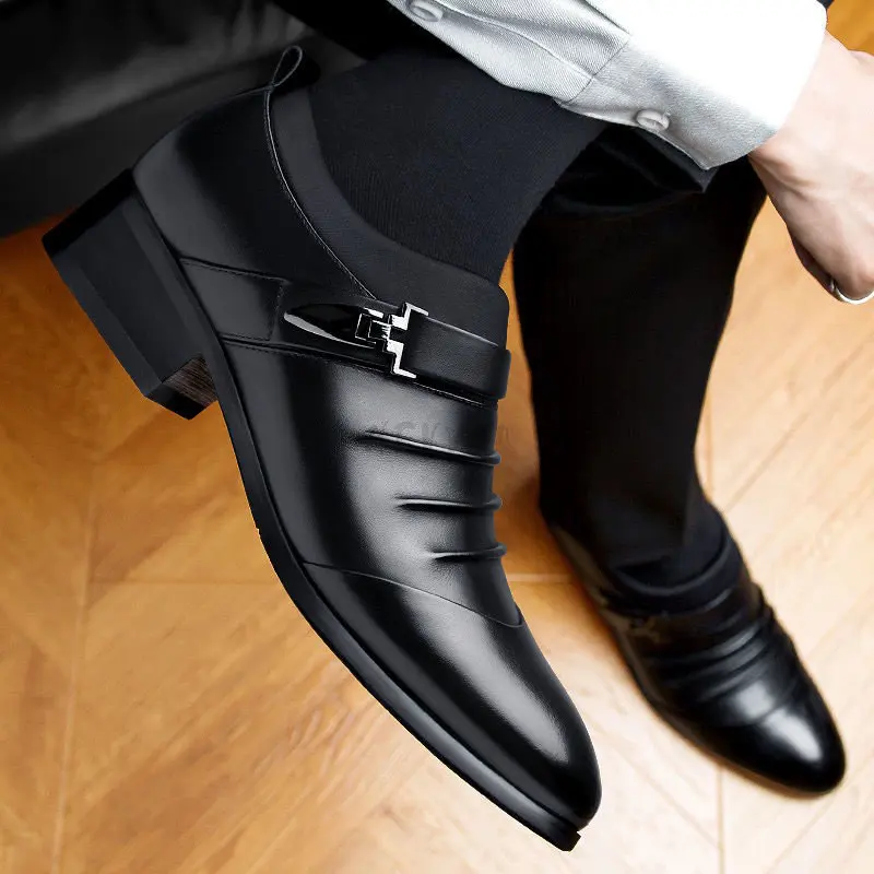 2023 Summer Black Brown White Men Leather Shoes Mens Pointed Toe Dress