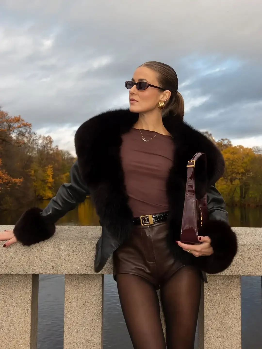 Black Fur Collar Leather Jacket Women Chic Solid Full Sleeves Waist Cinching V-neck Short Coat 2026 Lady High Street Outerwear