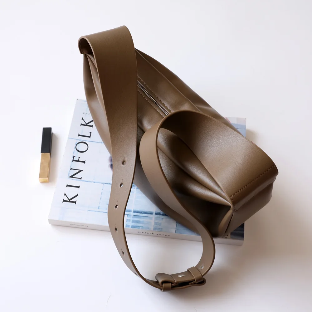 Original Design Simple Genuine Leather Half Moon Bag Shoulder Messenger Bag for Women