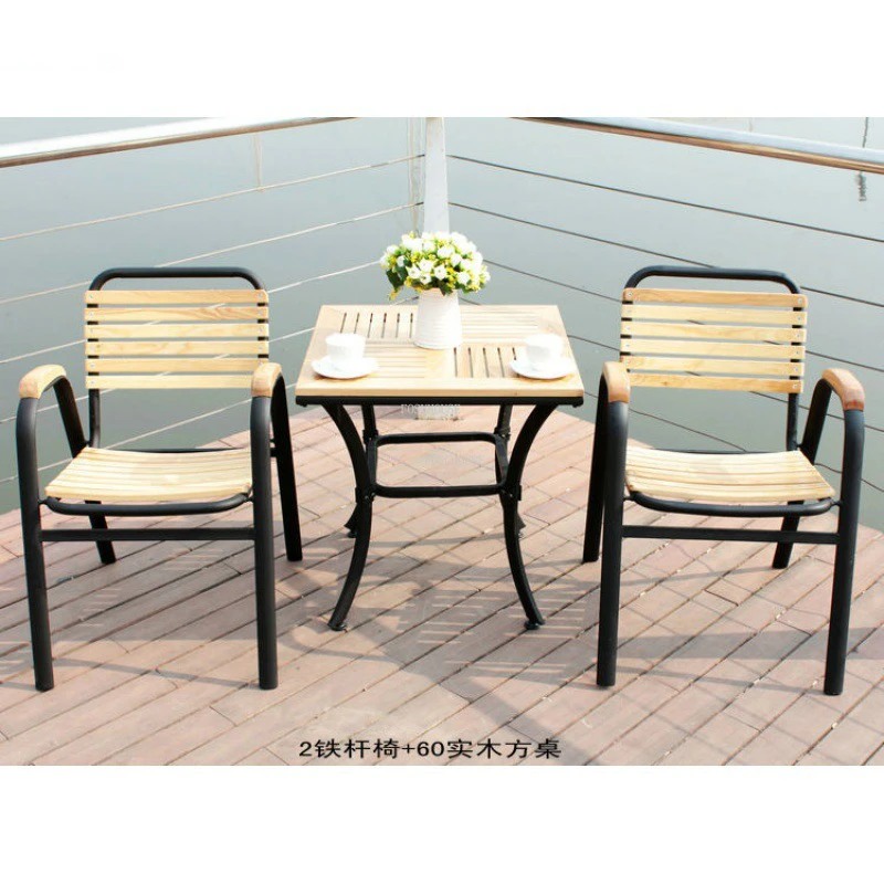D 2 chairs 1 table