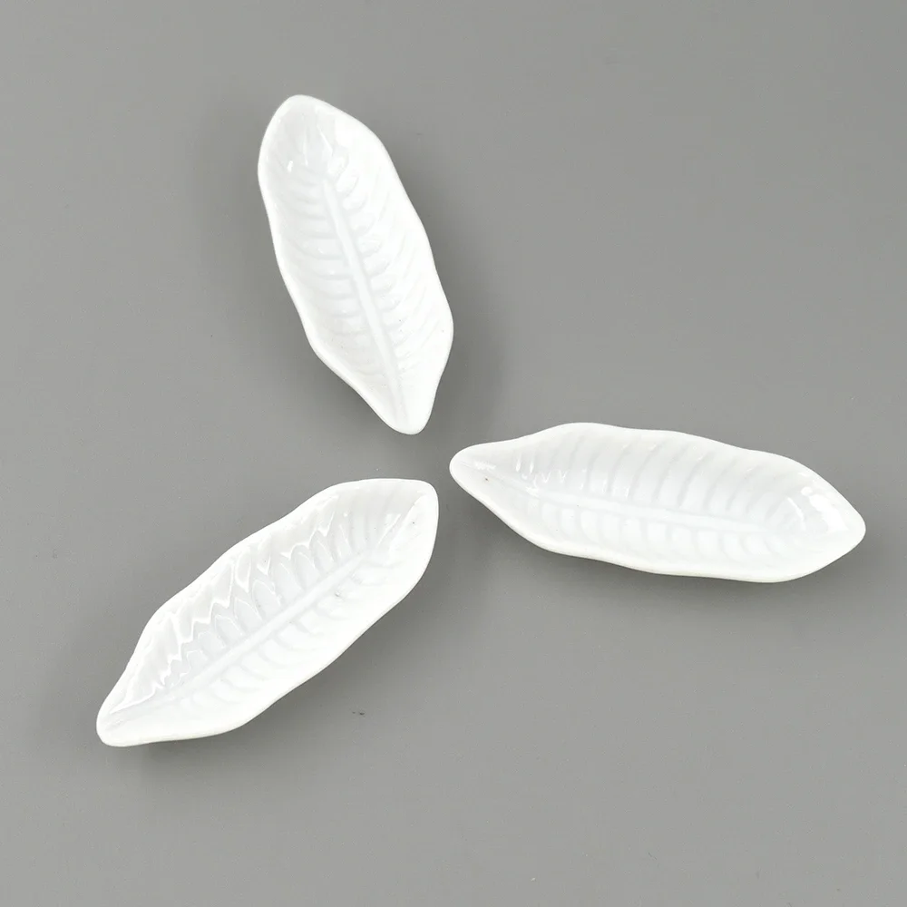 3Pcs 1/12 Doll House Miniature Ceramic Leaf Shape Food Plate Simulation Dish Toys for Mini Decoration Dollhouse Accessories images - 6