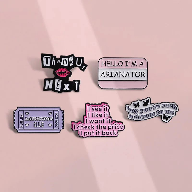 �Thank You Next Hello I'm A Tourator“, lustige Zitate, Emaille-Anstecknadeln, kreative Cartoon-Metallbroschen, Anstecknadel, Zubehör als Geschenk