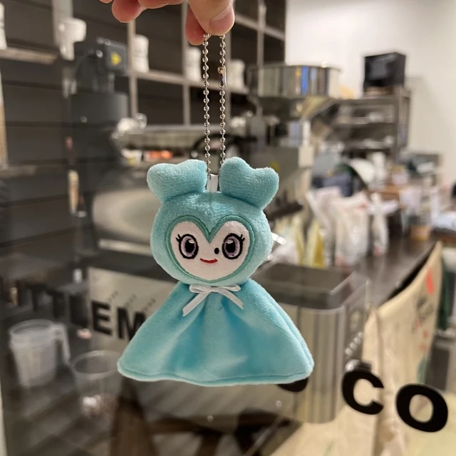 LOVELY SCRUNCHIE FACE KEYRING モモ　韓国限定 New Lovelys Plush Korean Super Star Plush Toy TWICE Momo
