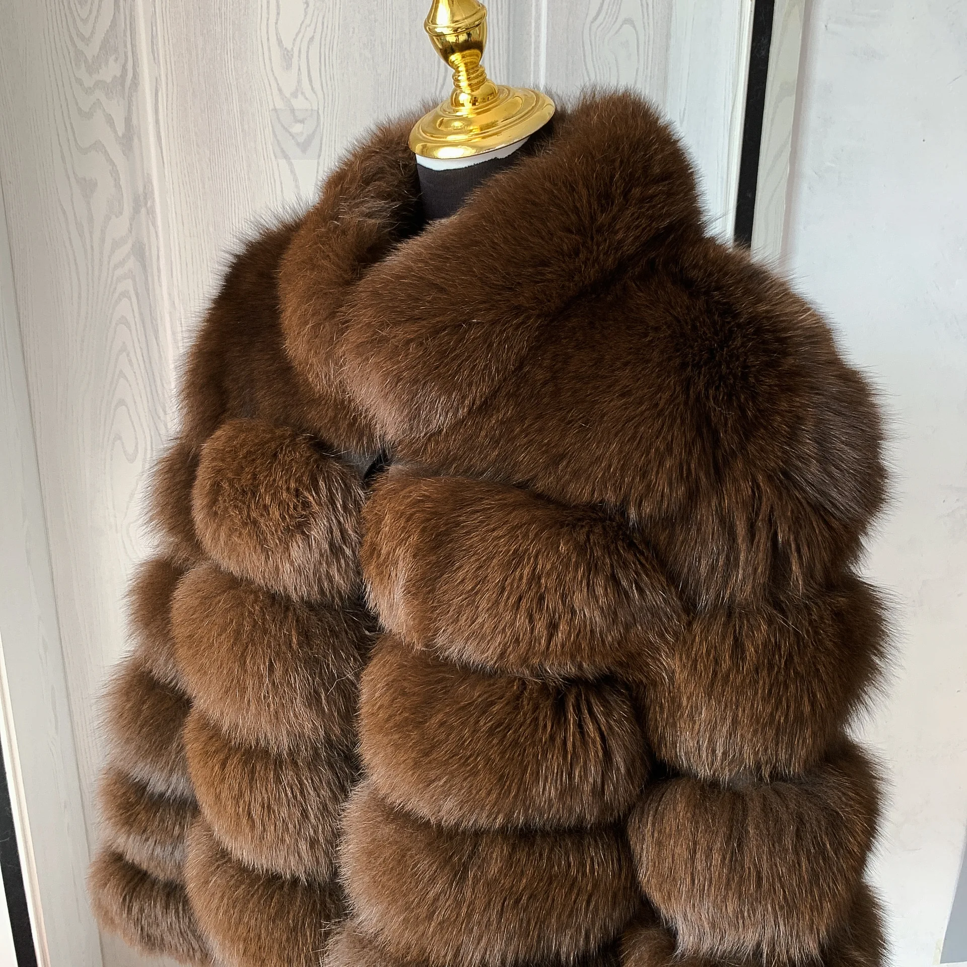 2023 New Luxury Real Fox Fur Coat Women's Winter Warm Natural Fur Jacket with Stand Neck Design Fashion Women's Raccoon Fur Coat