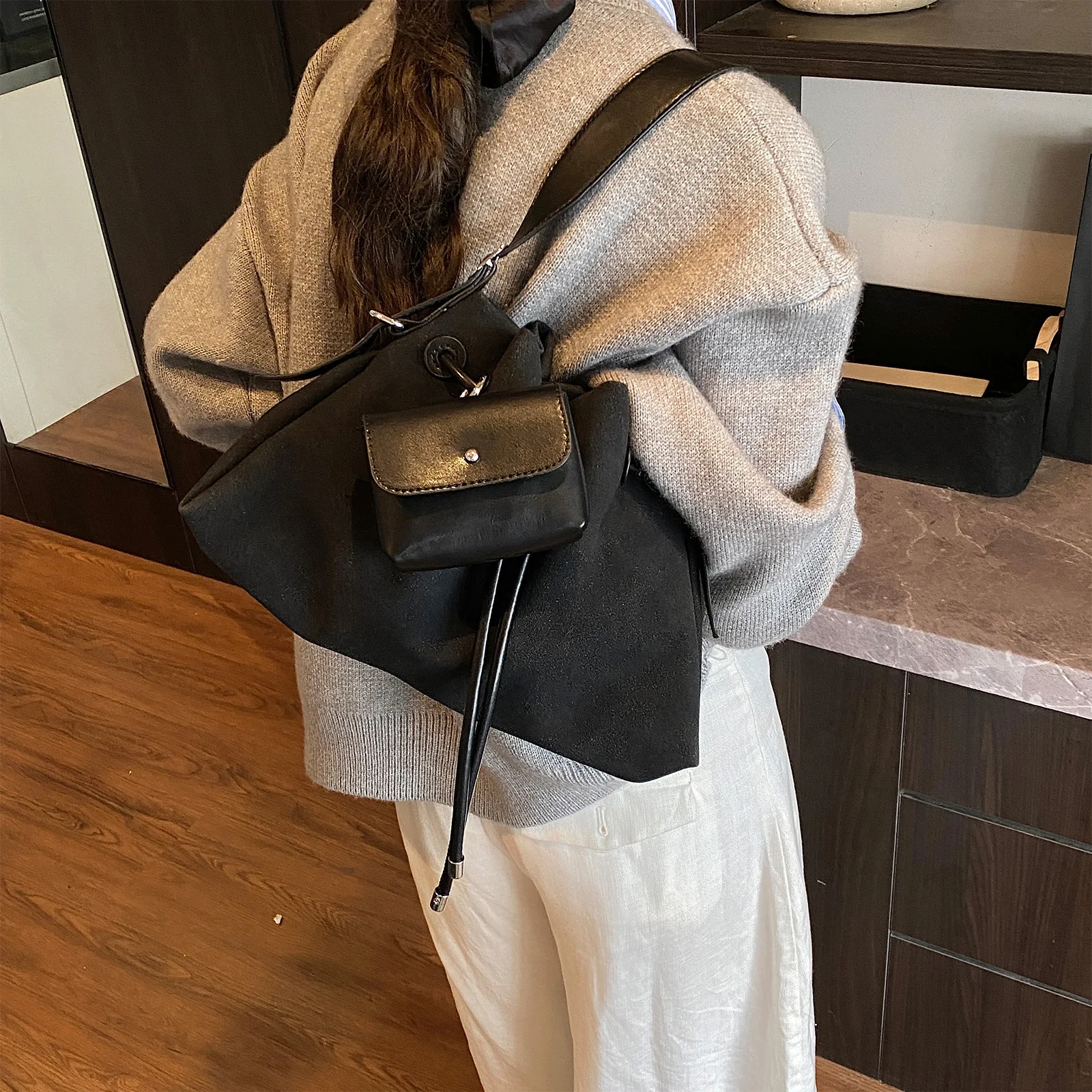 Women Matte PU Bucket Bag with Wallet Medium Tote Bag Shoulder Bag for Travel Shopping Daily Use