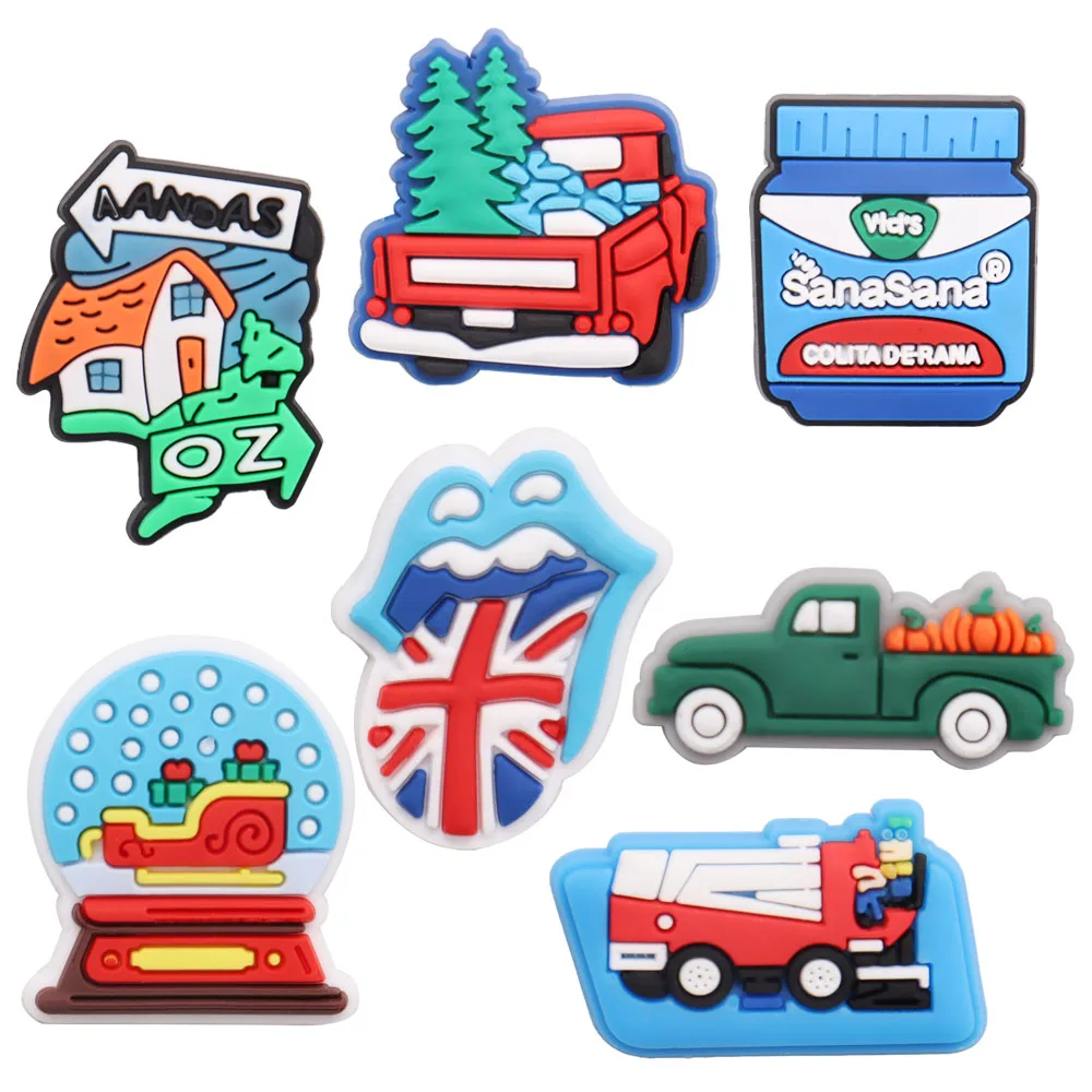

Single Sale 1pcs PVC Shoe Charms Snowball Pumpkin Truck Car Tongue Garden Shoes Button Decorations Hole Slipper Ornaments Bands