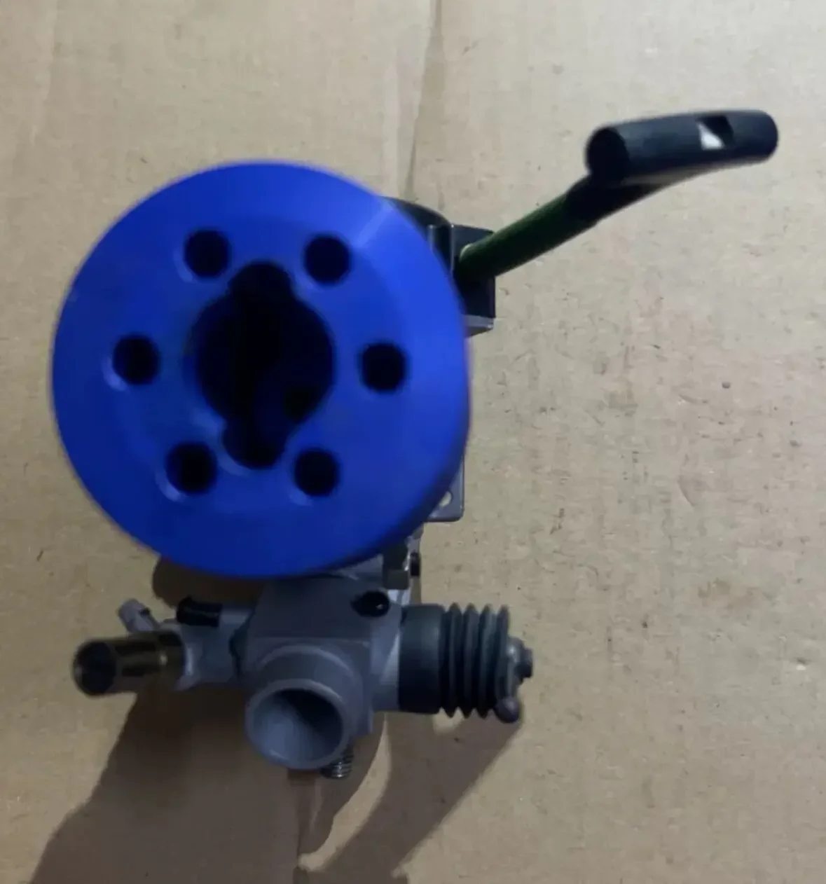 Moteur Nitro 3.48cc SH21 pour Voiture RC 1/8 - Performances et Fiabilité, détail du vilebrequin et piston.