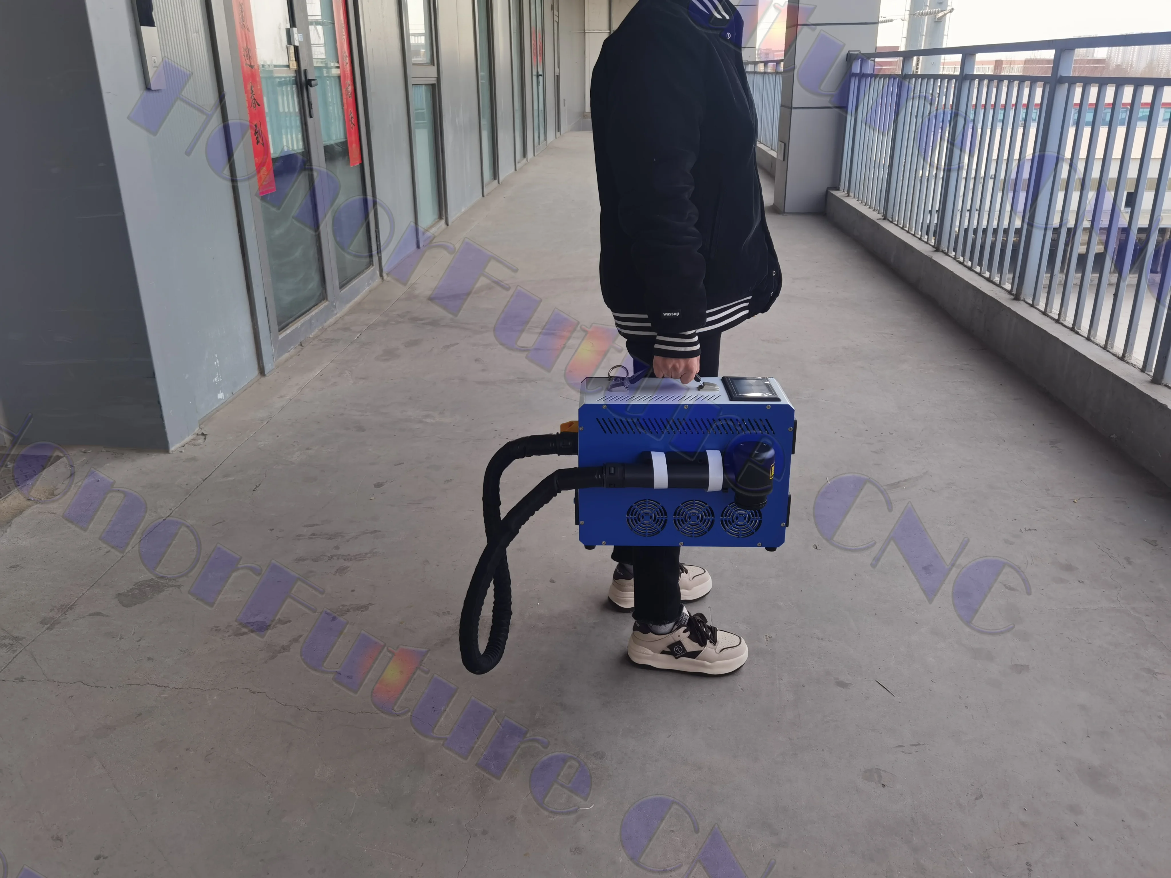 Portable Pulse Laser Cleaner Metal Rust Surface Paint Mini Laser Cleaning 100w Backpack Laser Cleaning Machine 5