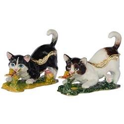 Elegant Butterfly Trinket Box with Cat Figurine - Perfect Collectible Gift (WHITE)