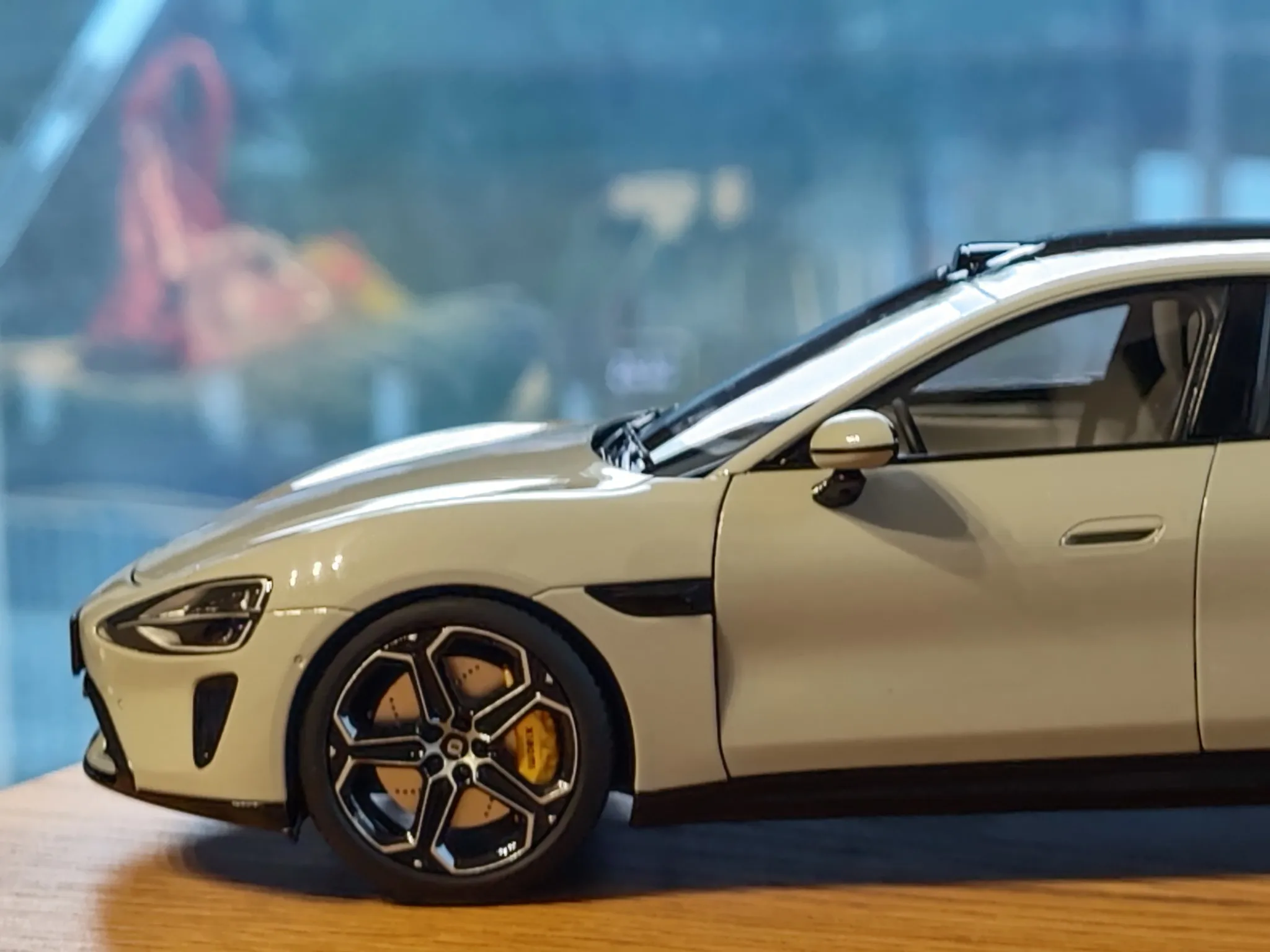 Gadgetoo Xiaomi Su7 1:18 Alloy Car Model - Blue