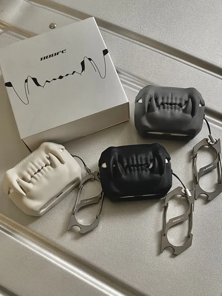 808FC Original Tiger Tooth Airpods Case Decoration Cool Design
