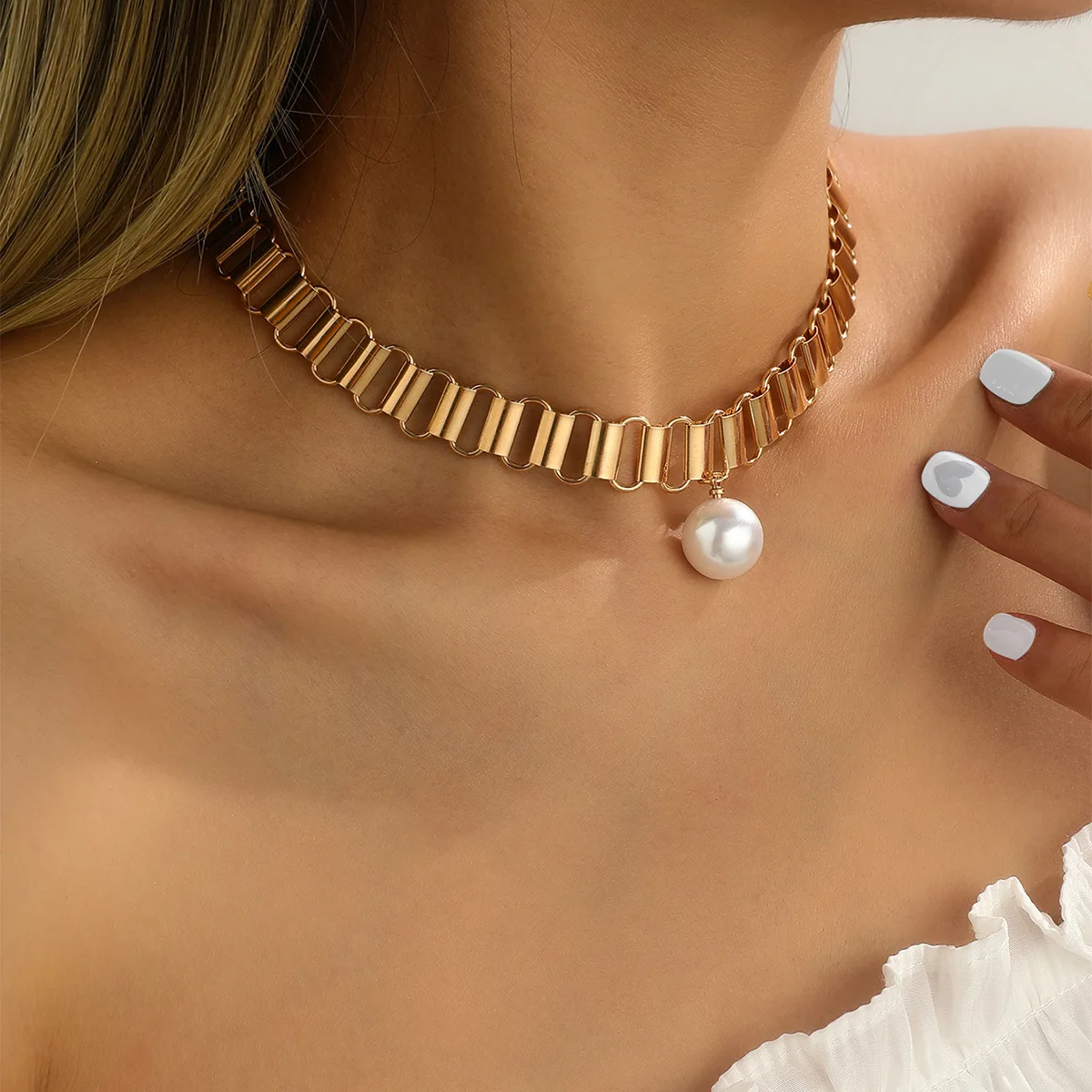 

Novelty Graceful Simulated Pearl Alloy Beads Choker Necklace ZN00007