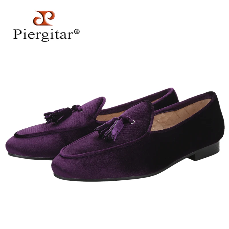 

Piergitar 2023 New Style Two Colors Velvet Men's Loafers With Handmade Match Material Tassels Man Smoking Slippers Plus Size
