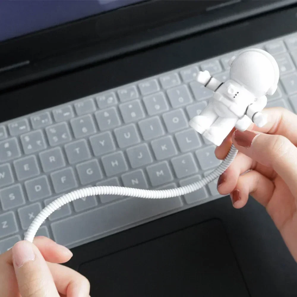 Creative Spaceman Astronaut LED Flexible USB Light, Night Light Toy for Laptop, Car, Power Bank, USB Charger Decor