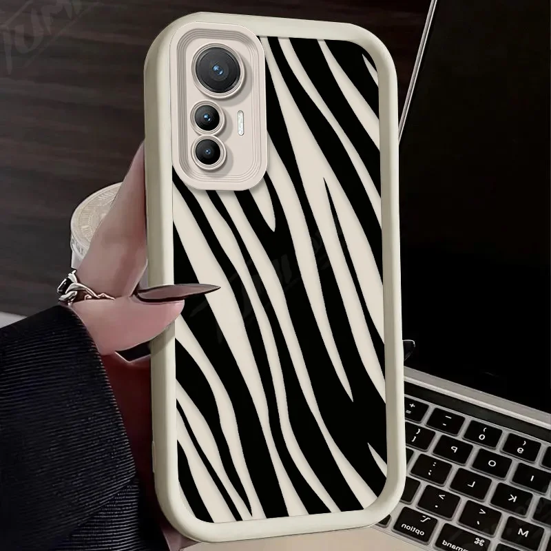 Chic Black Leopard Zebra Print Phone Case