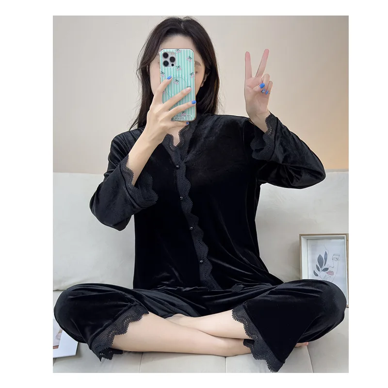 Velvet sleepwear for autumn and winter women lace cardigan long sleeved set sexy and elegant can be worn as outerwear plus size