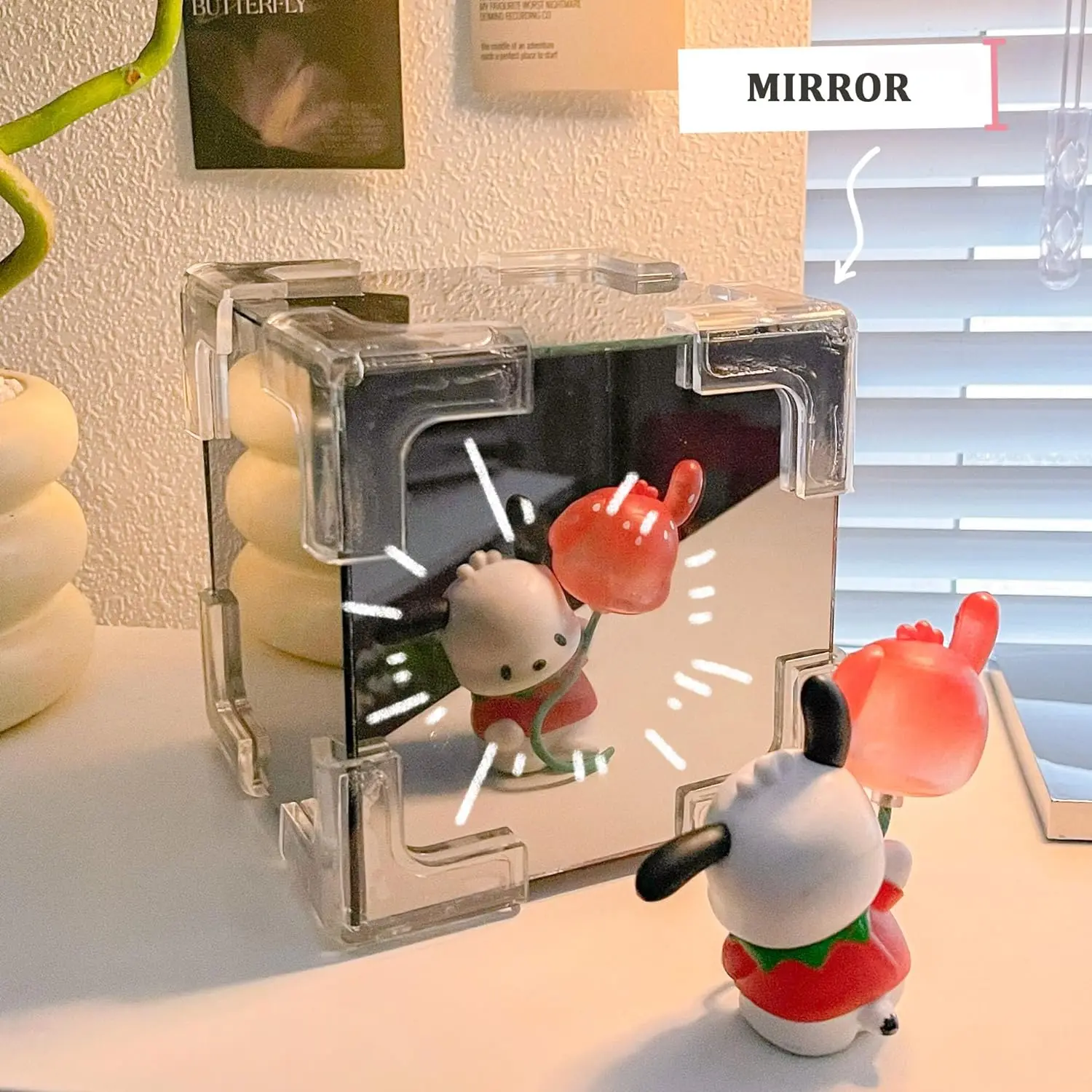 Tulip-cube Mirror Lamp