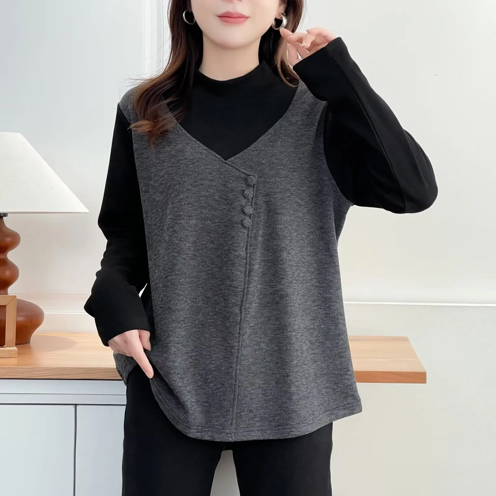 XXXXL Fashion Plus Size Woman Clothing T-Shirt 2025 Autumn Winter New Style Stylish Mock Neck Fake Two Pieces Tops 203