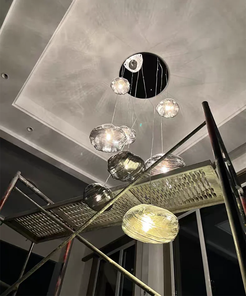 Chandelier Image 3
