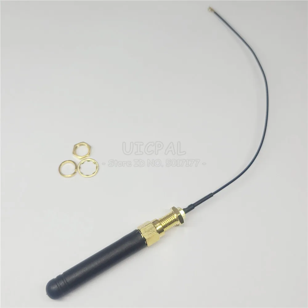 Module SIM800L GPRS TCP IP connecté à l'antenne SMA, optimisant la communication