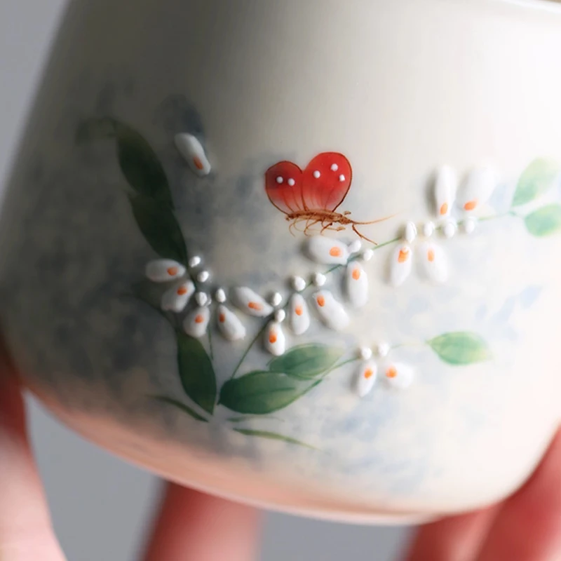 Chinese Style Ceramic Relief Butterfly Pattern Mug Personal Office Creative Teacup With Cover Filtered Tea Water Separation, 1Pc