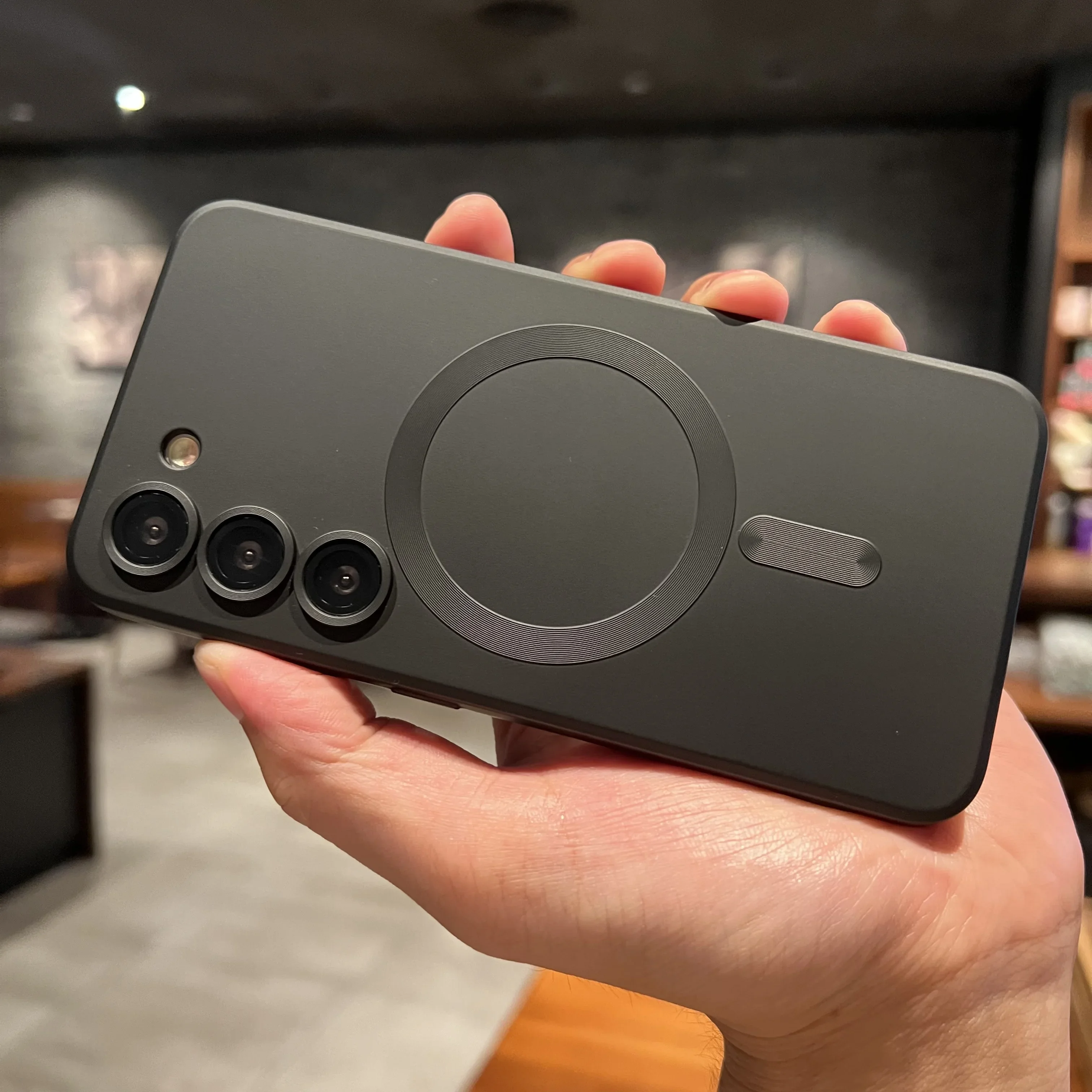 Premium Magnetic Magsafe TPU Case - Luxury Edition
